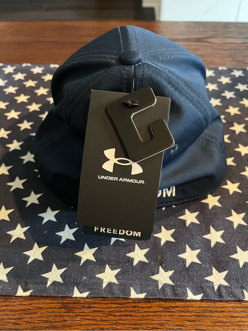 Under Armour Mens Navy Cap with American Flag Logo - Picture 3 of 5